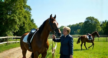 Soziale Verantwortung im Pferdesport: Die Sicht von Angela Merkel (6/10)